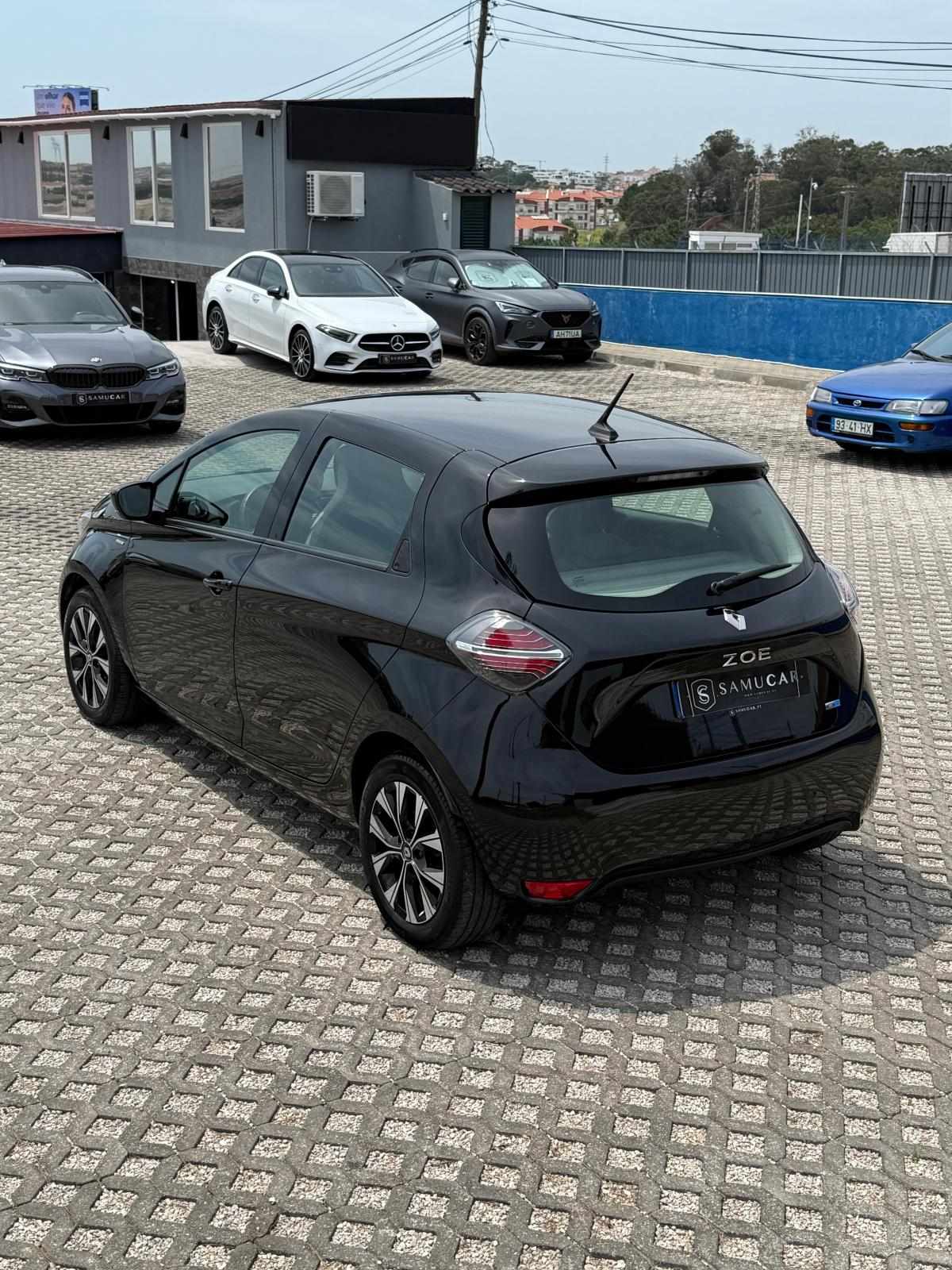 renault-zoe-r135-52-kwh-2021-eletrico