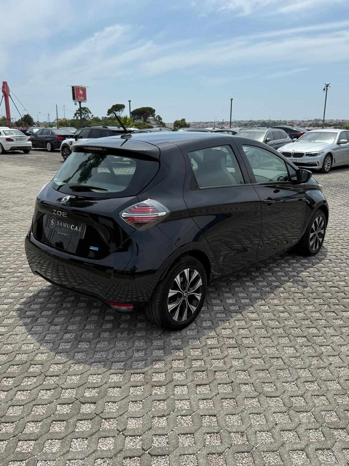 renault-zoe-r135-52-kwh-2021-eletrico