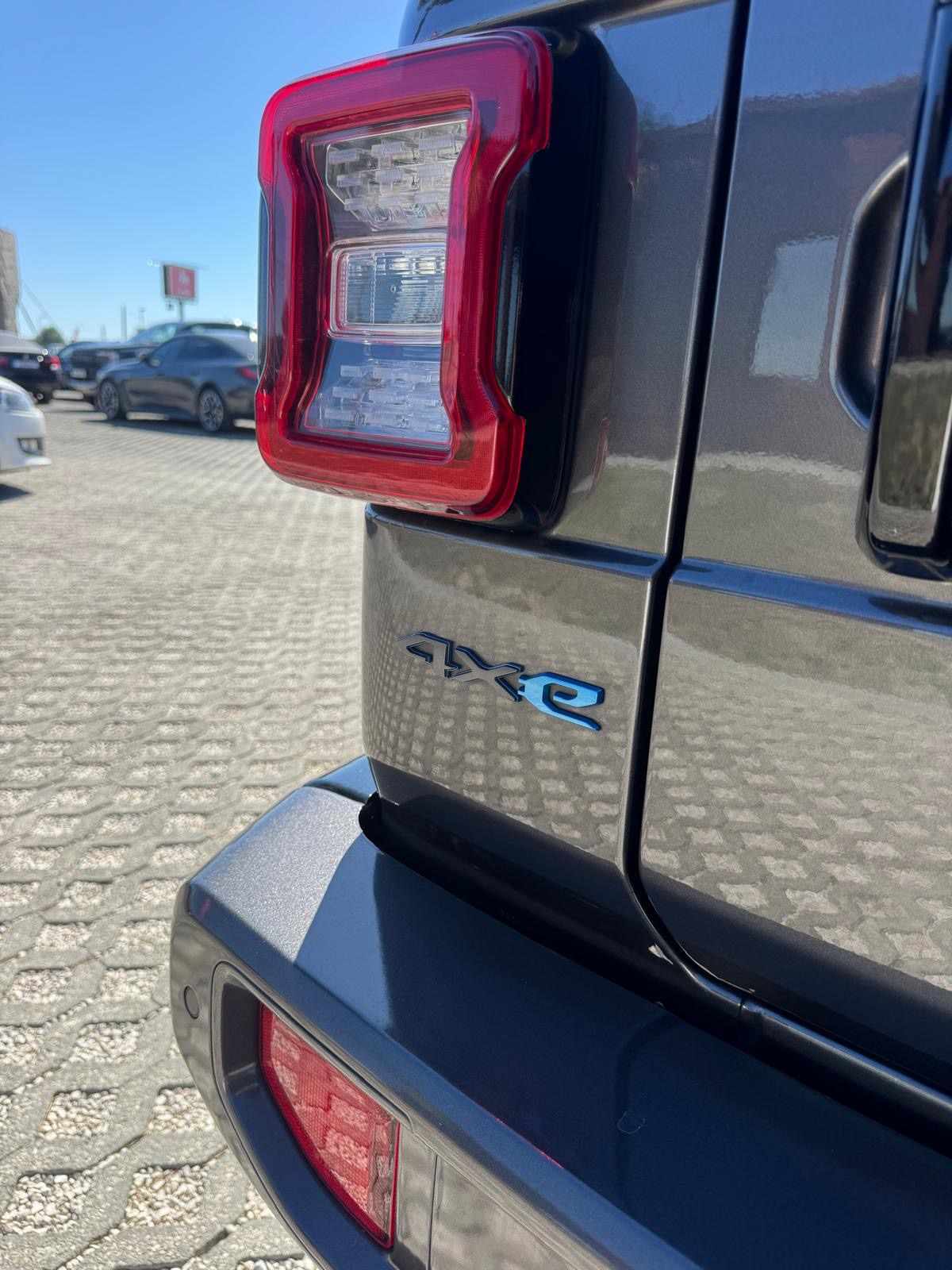 jeep-wrangler-2-0-4xe-2021-gasolina-1995cc