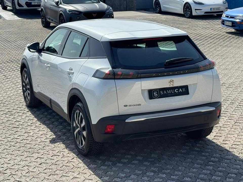 peugeot-e-2008-allure-ev-50kwh-2022-eletrico