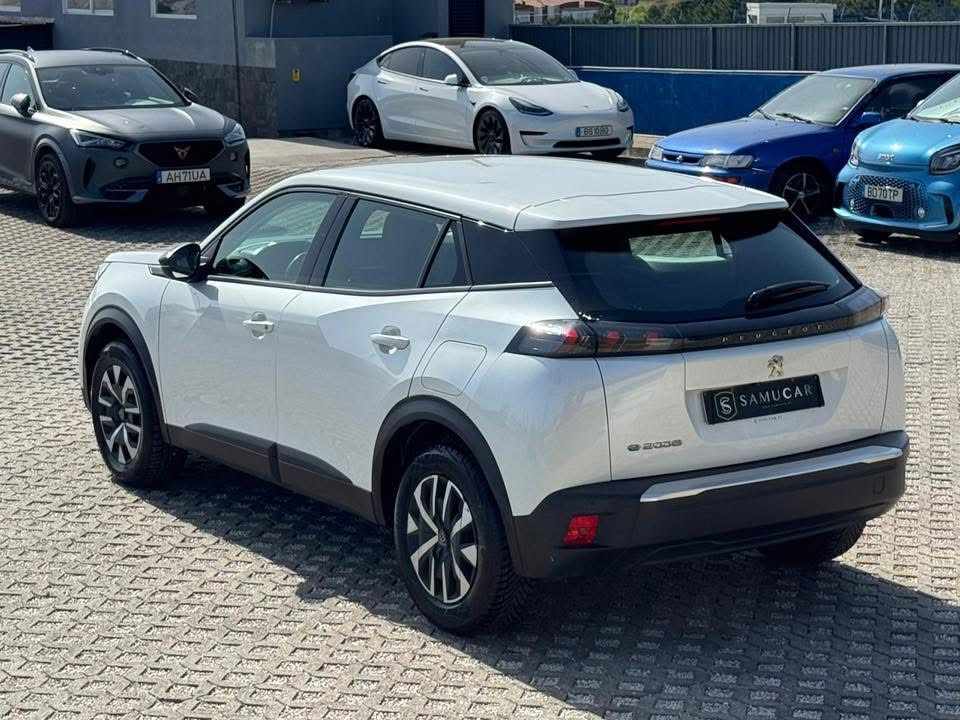 peugeot-e-2008-allure-ev-50kwh-2022-eletrico