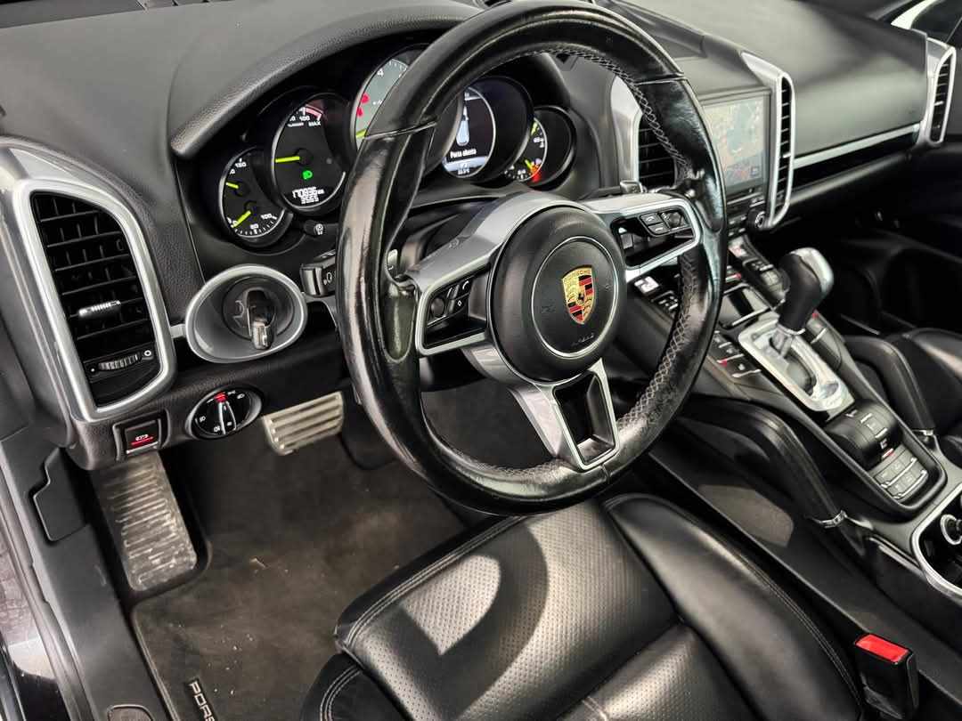 porsche-cayenne-s-3-0-v6-e-hybrid-2017-gasolina-2995cc