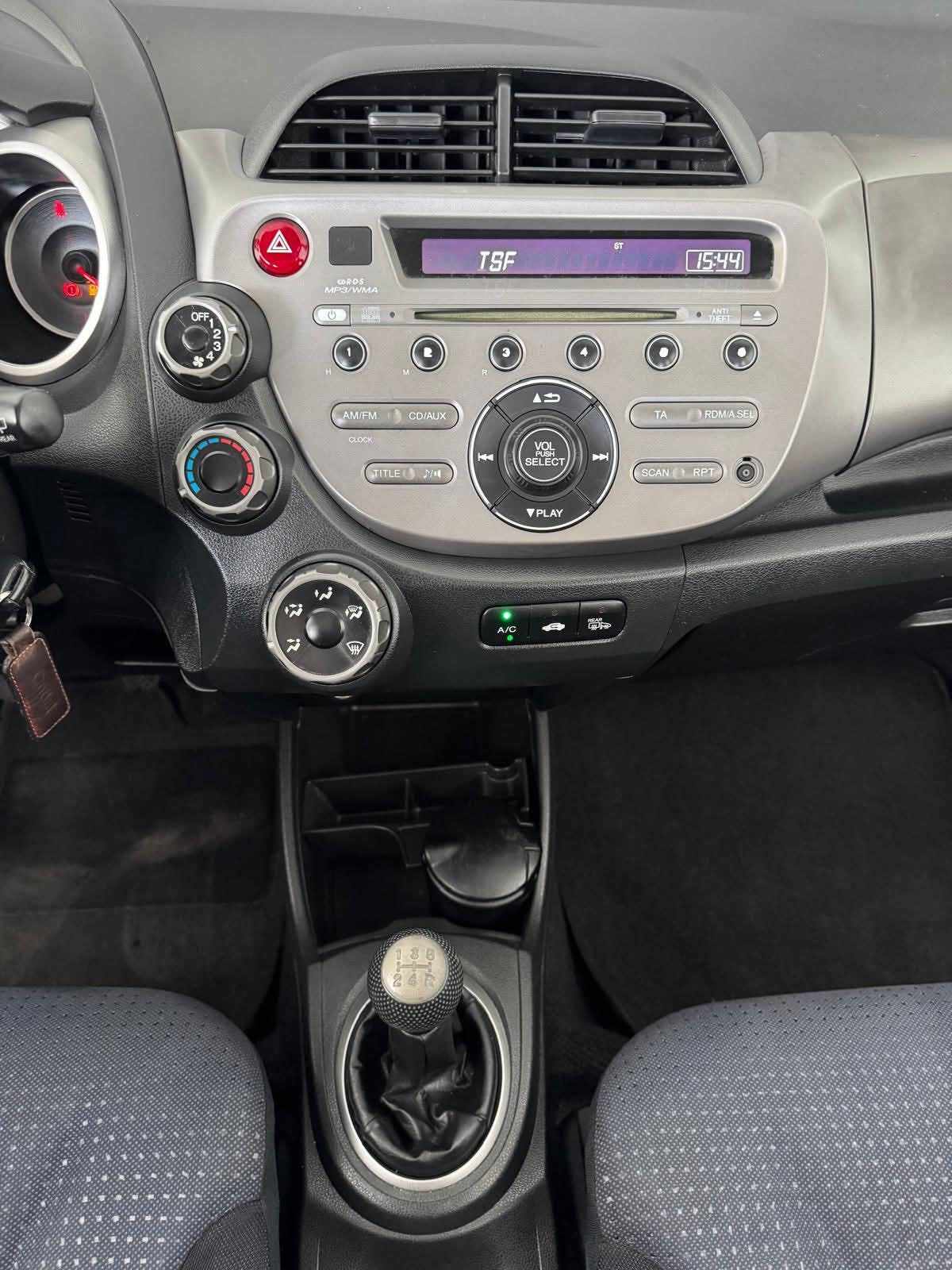honda-jazz-1-2-i-vtec-2010-gasolina-1198cc