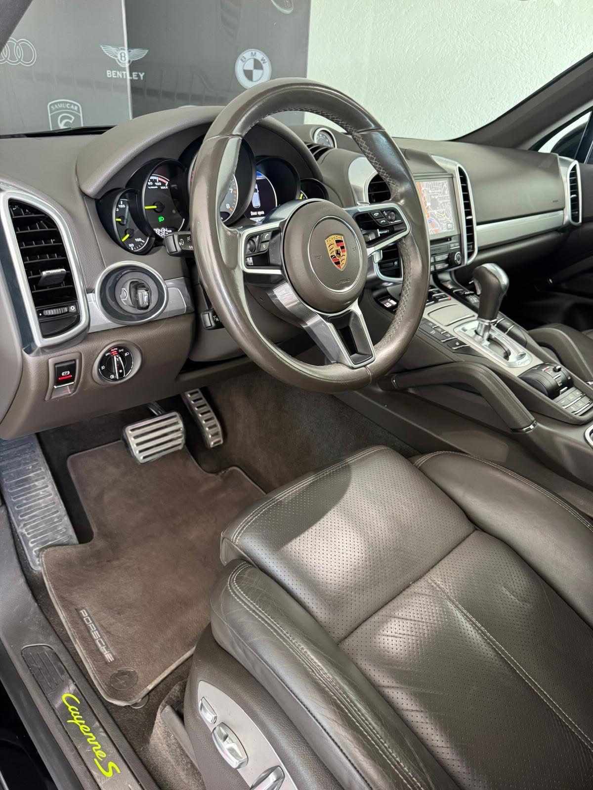 porsche-cayenne-s-3-0-v6-e-hybrid-2017-gasolina-2995cc