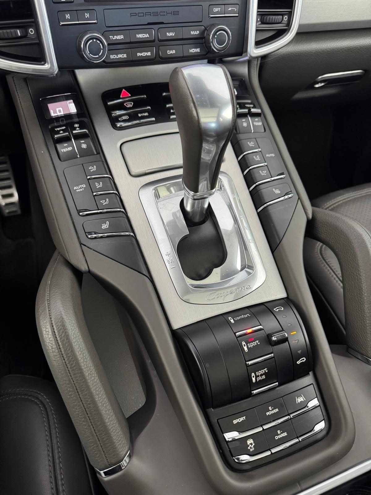 porsche-cayenne-s-3-0-v6-e-hybrid-2017-gasolina-2995cc