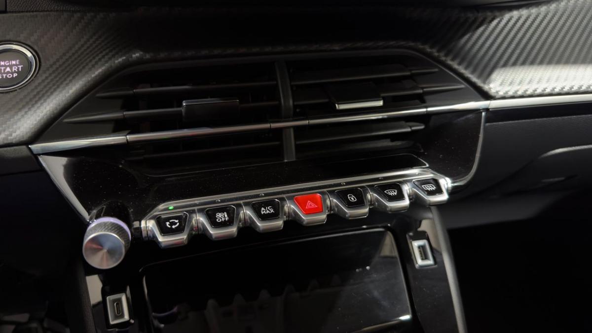 peugeot-208-2020-gasolina-1199cc