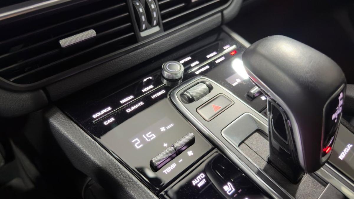 porsche-cayenne-2020-hibrido-a-gasolina-2995cc