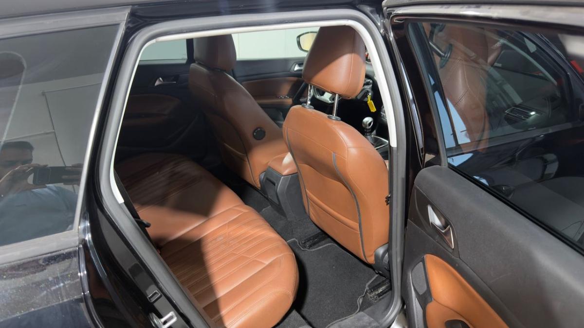 peugeot-308-2015-diesel-1560cc