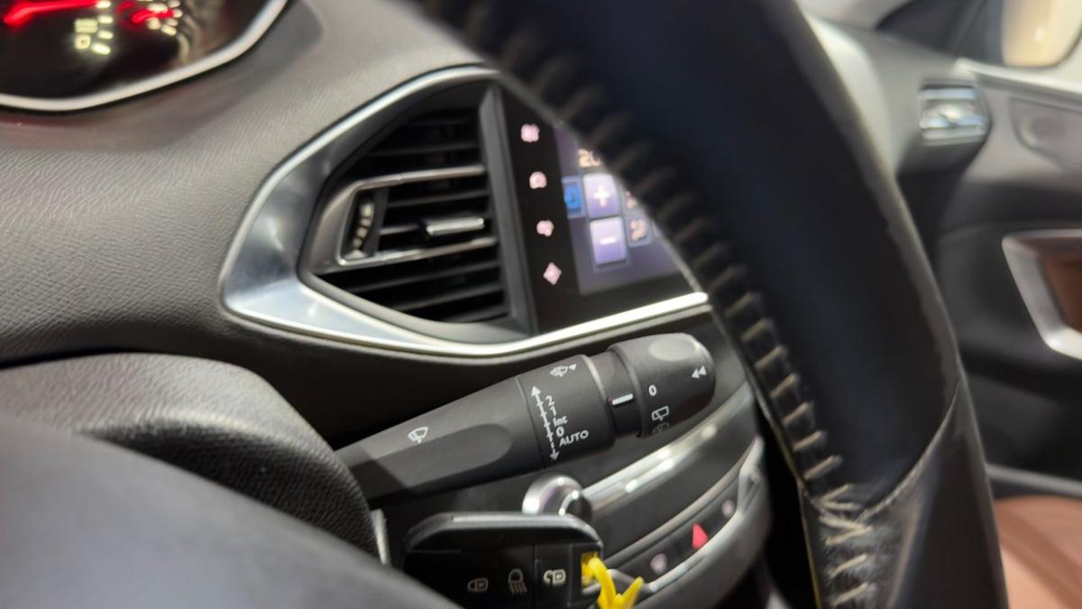 peugeot-308-2015-diesel-1560cc