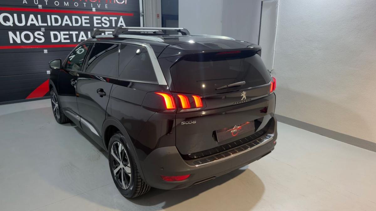 peugeot-5008-2019-gasolina-1199cc