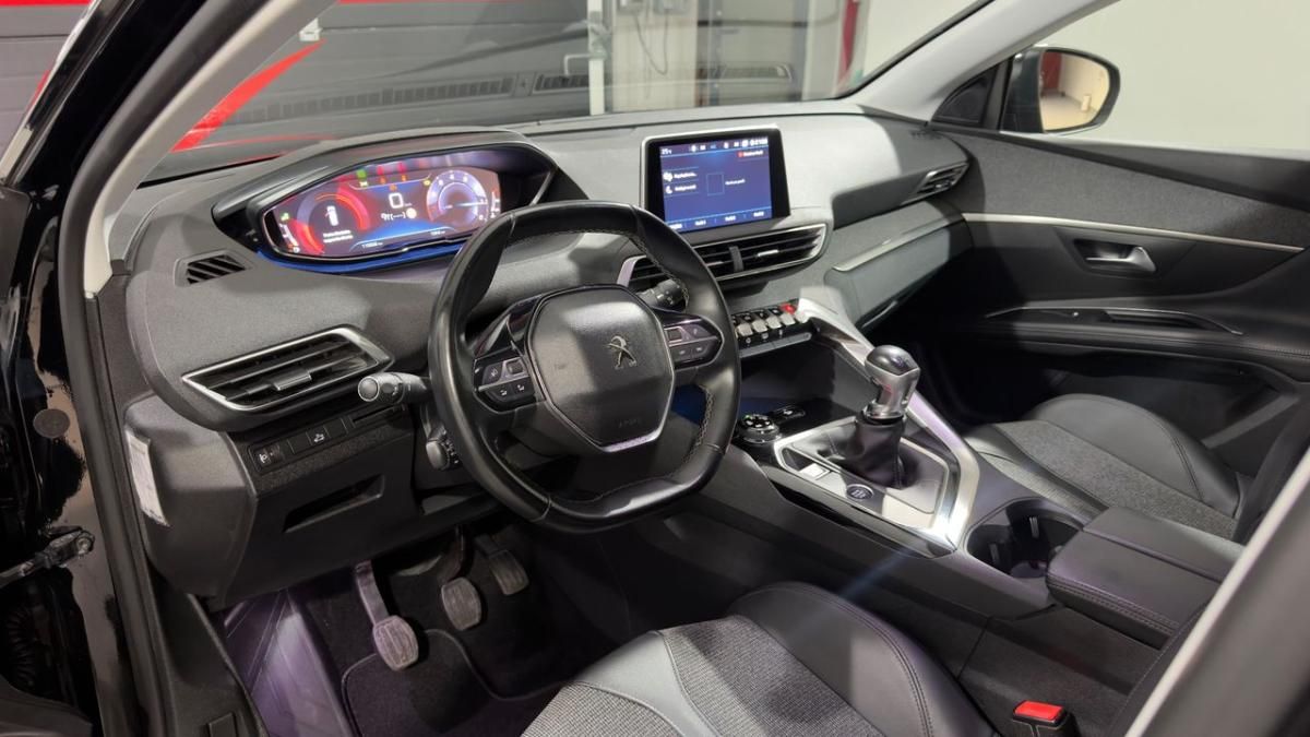 peugeot-5008-2019-gasolina-1199cc