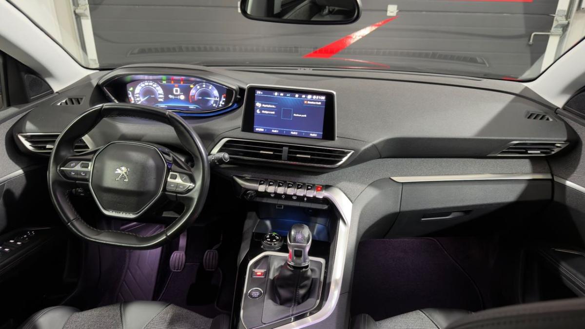 peugeot-5008-2019-gasolina-1199cc