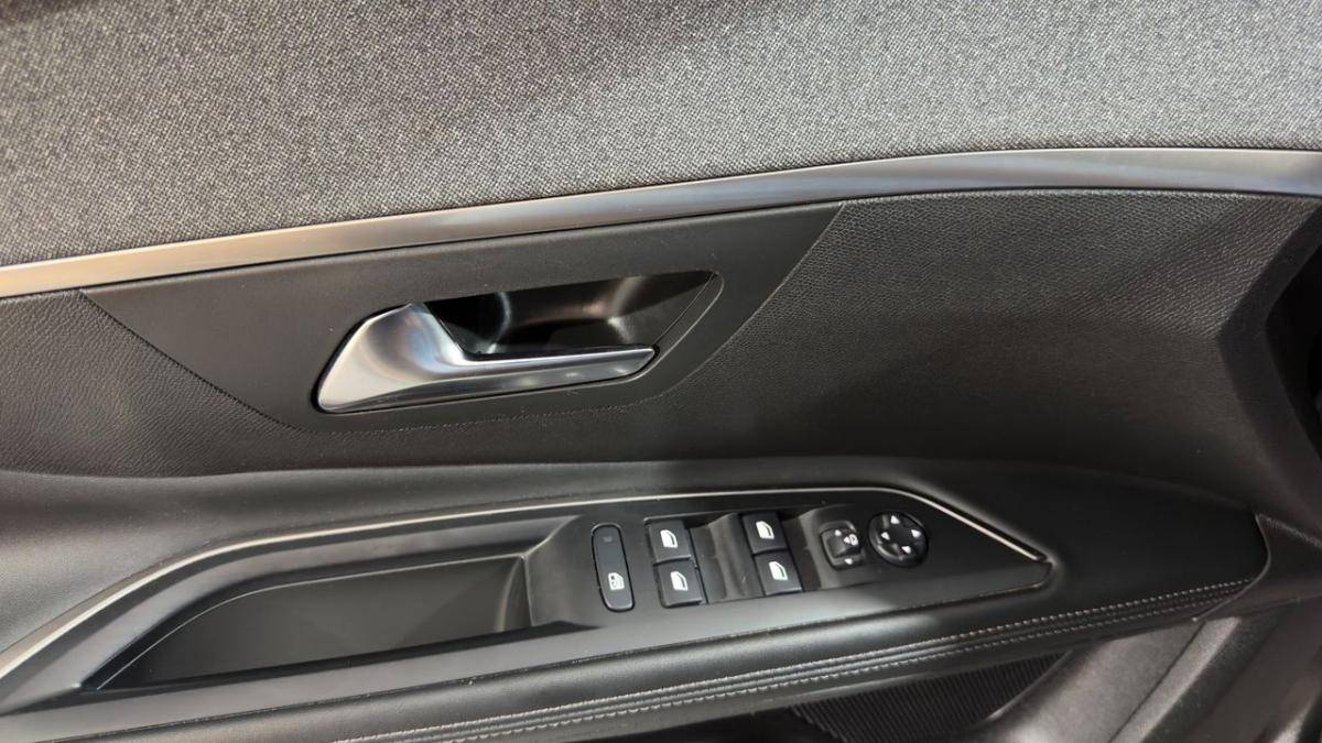 peugeot-5008-2019-gasolina-1199cc