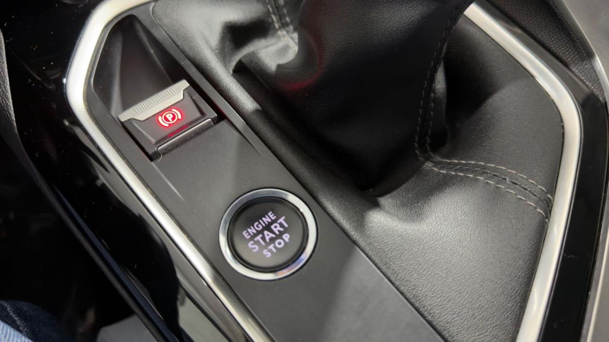 peugeot-5008-2019-gasolina-1199cc
