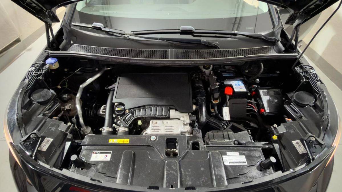 peugeot-5008-2019-gasolina-1199cc