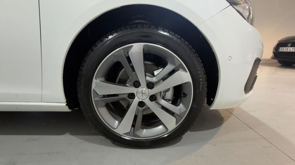 peugeot-308-2019-gasolina-1199cc