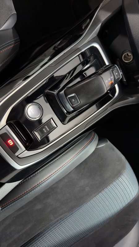 peugeot-308-2019-gasolina-1199cc