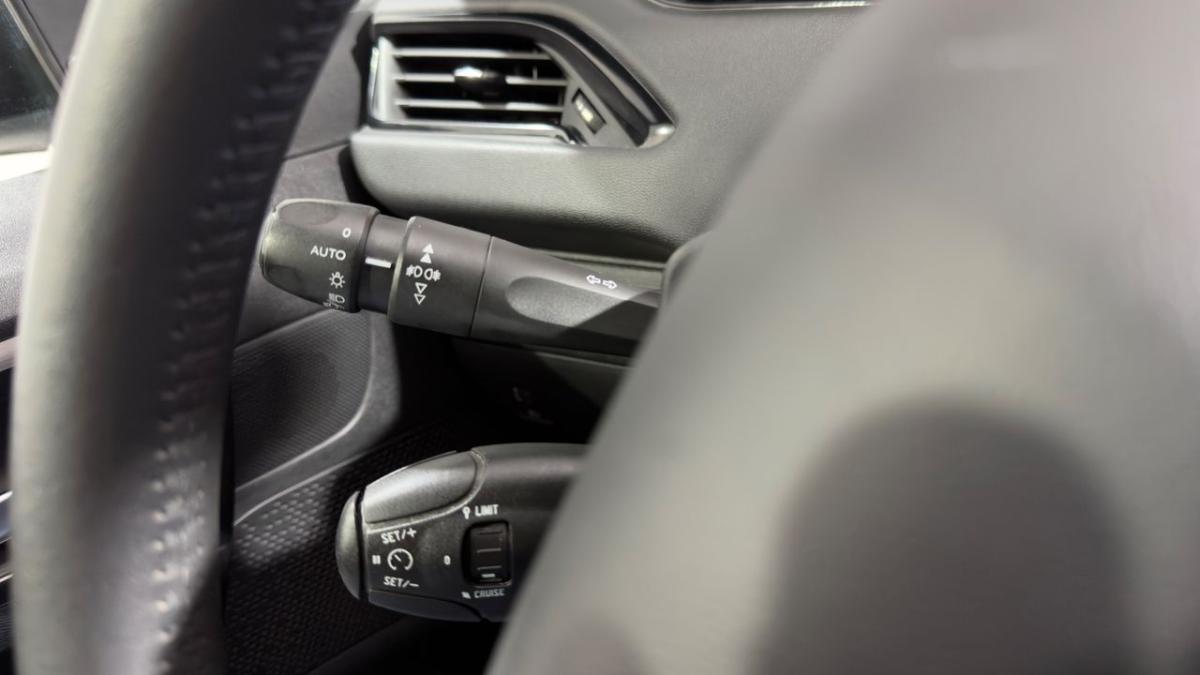 peugeot-208-2019-gasolina-1199cc