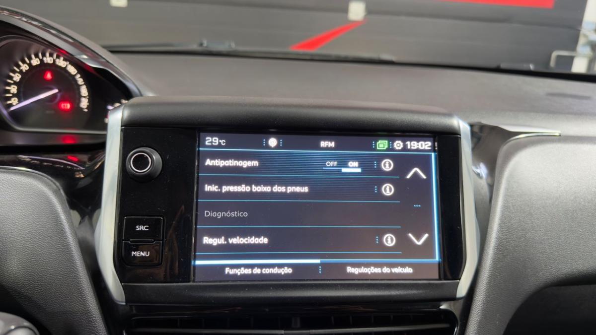 peugeot-208-2019-gasolina-1199cc