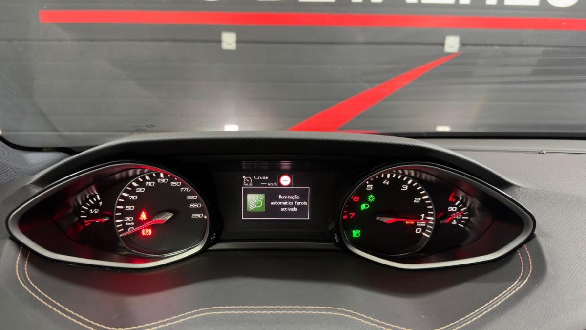 peugeot-308-2020-gasolina-1199cc