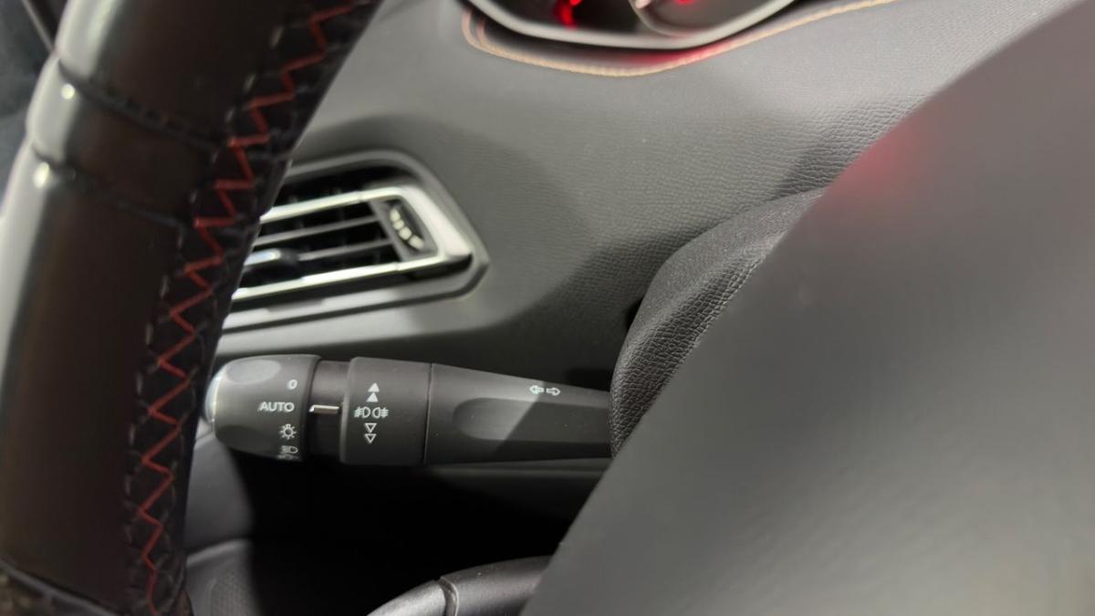 peugeot-308-2020-gasolina-1199cc