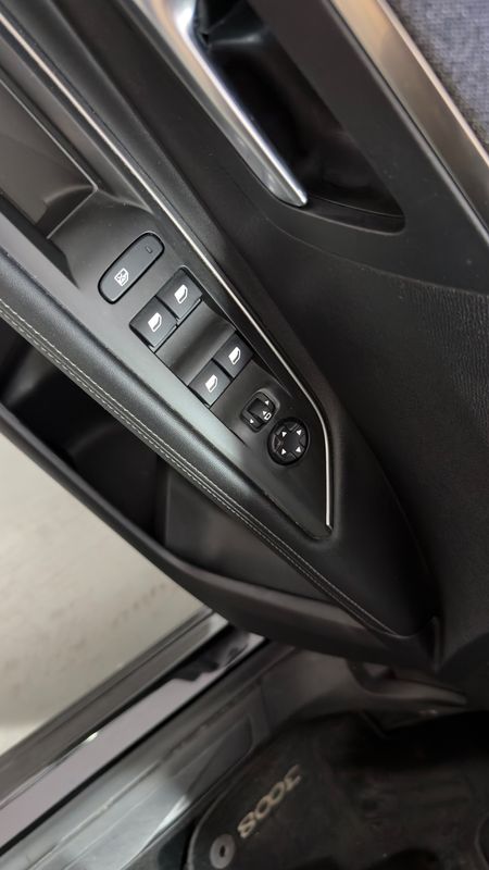 peugeot-3008-2018-gasolina-1199cc