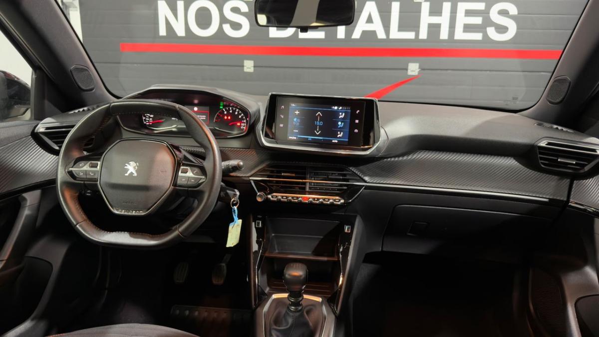 peugeot-2008-2023-gasolina-1199cc