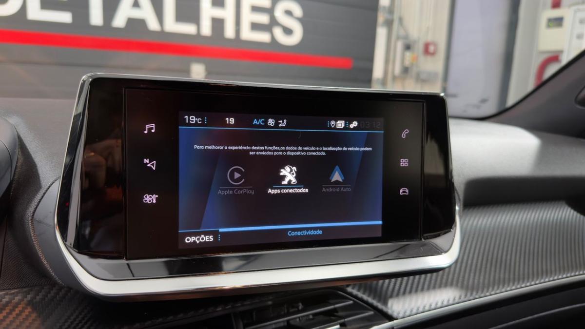 peugeot-2008-2023-gasolina-1199cc