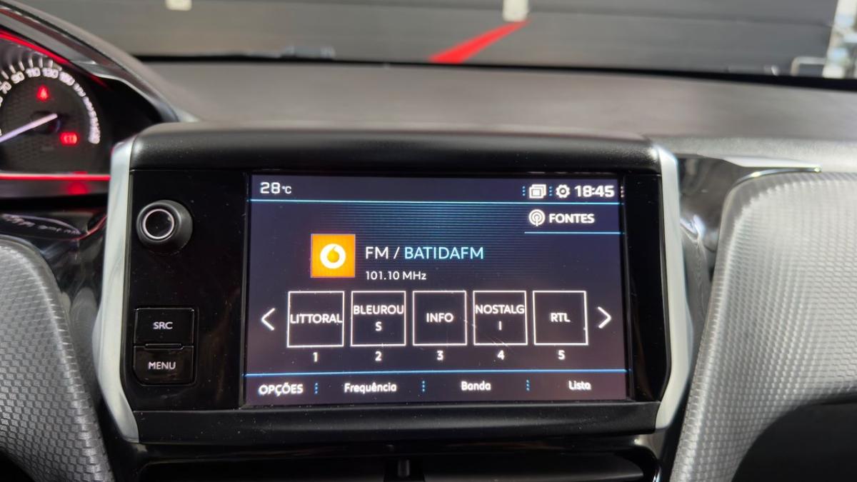 peugeot-2008-2018-gasolina-1199cc