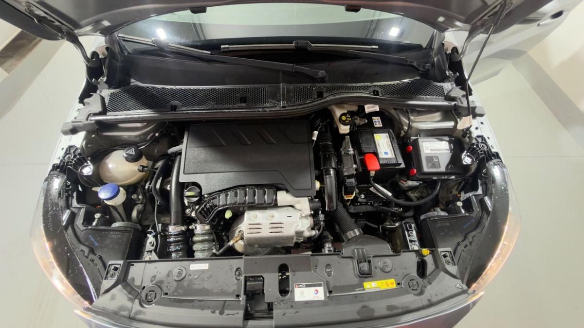peugeot-208-2019-gasolina-1199cc
