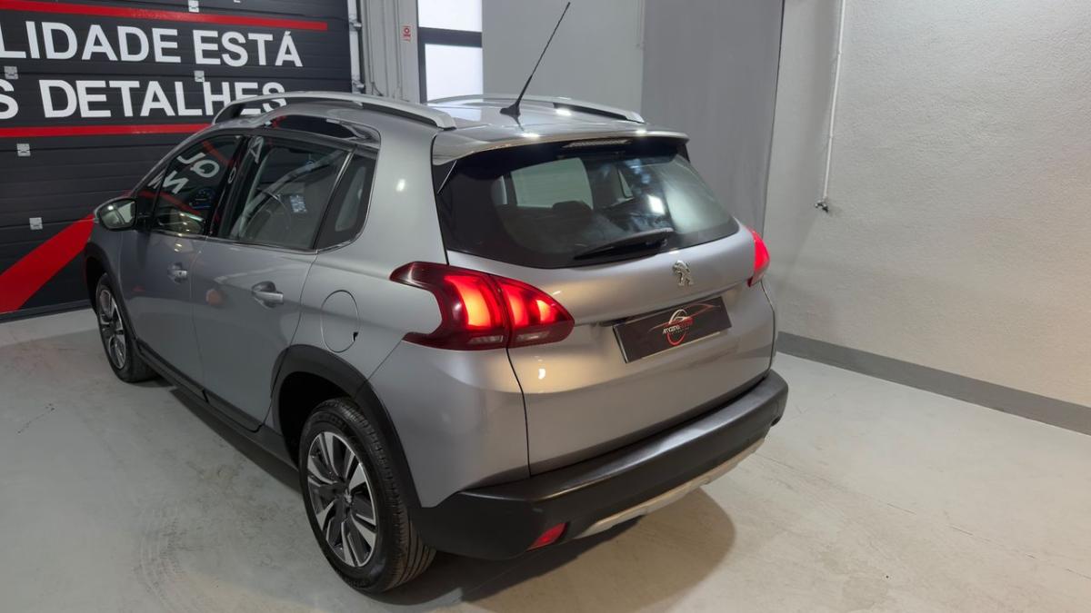 peugeot-2008-2018-gasolina-1199cc