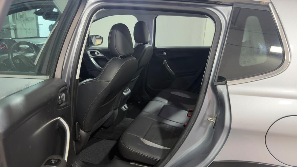 peugeot-2008-2018-gasolina-1199cc