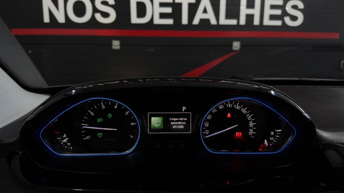peugeot-2008-2018-gasolina-1199cc
