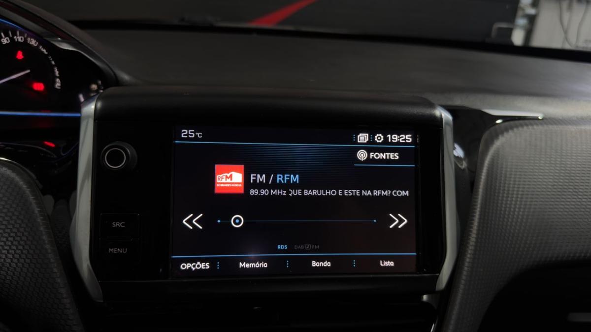 peugeot-2008-2018-gasolina-1199cc