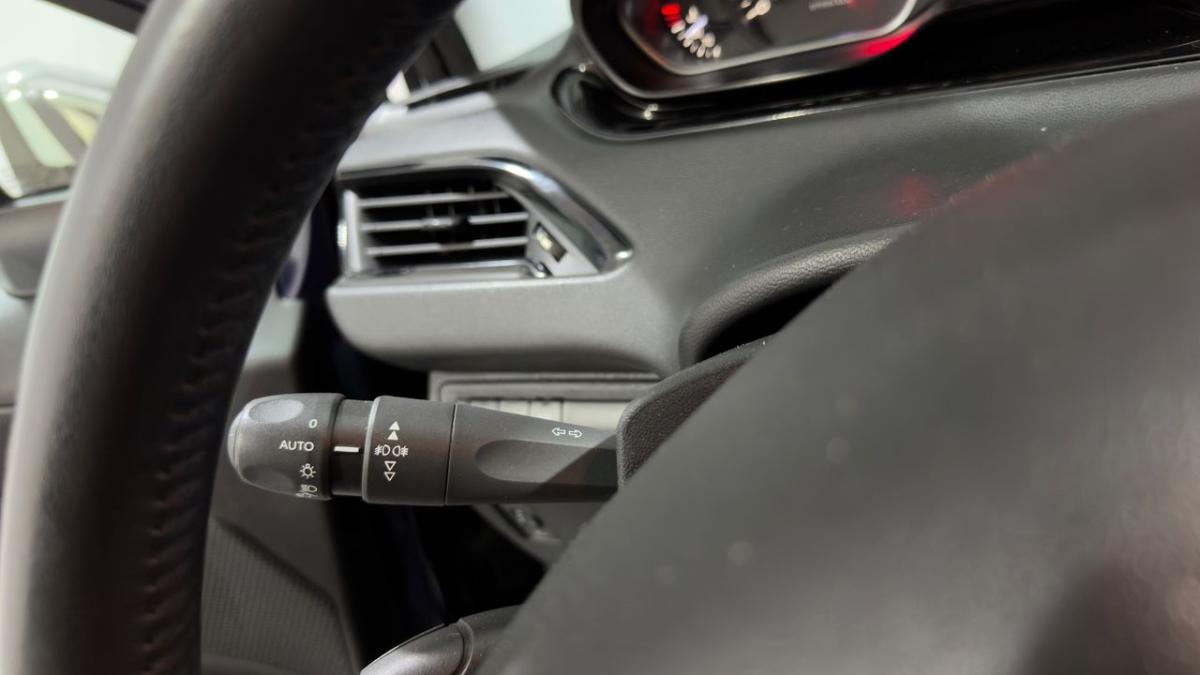 peugeot-208-2019-gasolina-1199cc