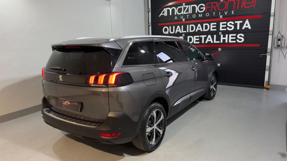 peugeot-5008-2019-gasolina-1199cc