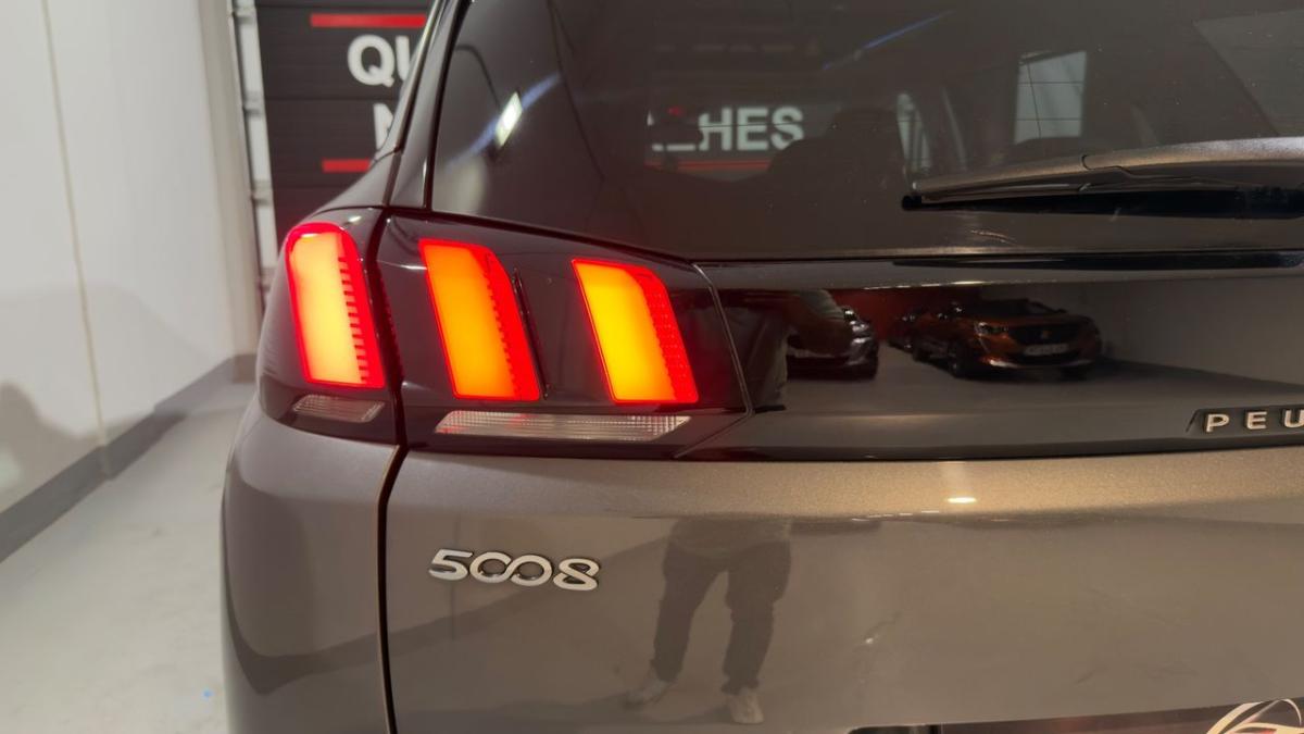 peugeot-5008-2019-gasolina-1199cc