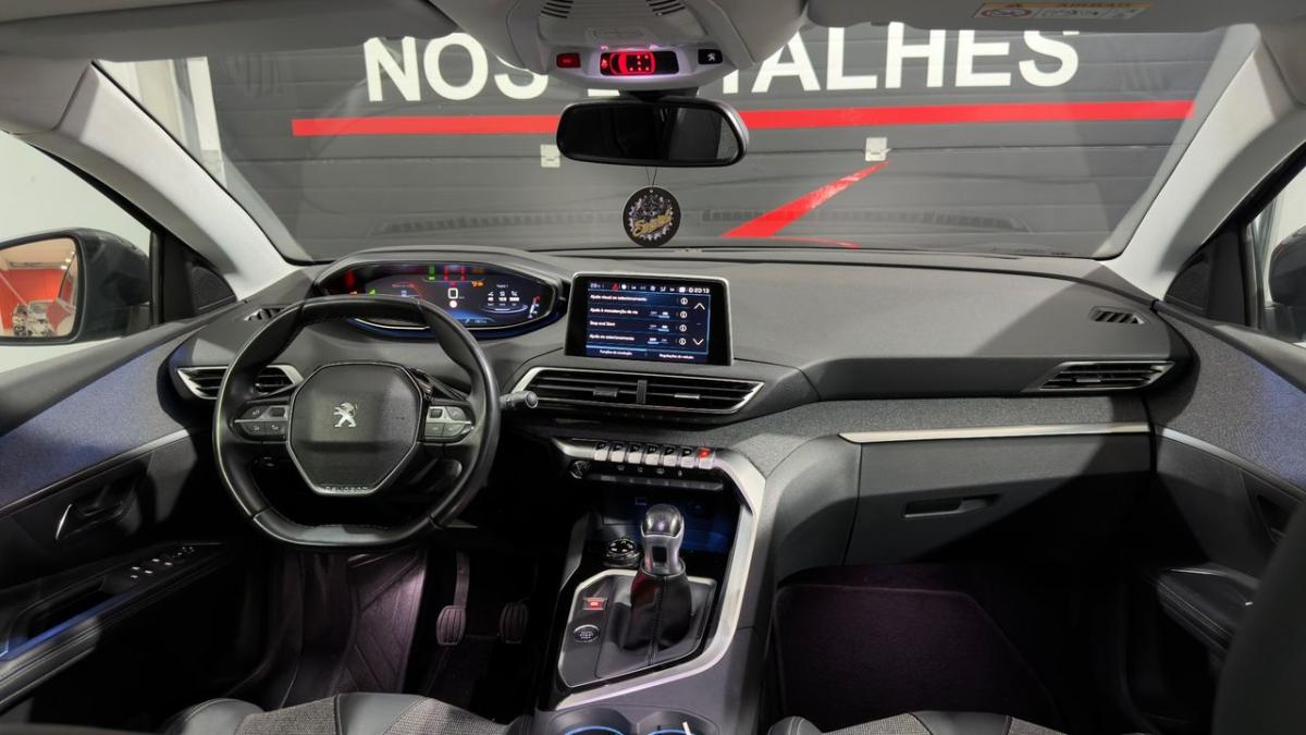 peugeot-5008-2019-gasolina-1199cc