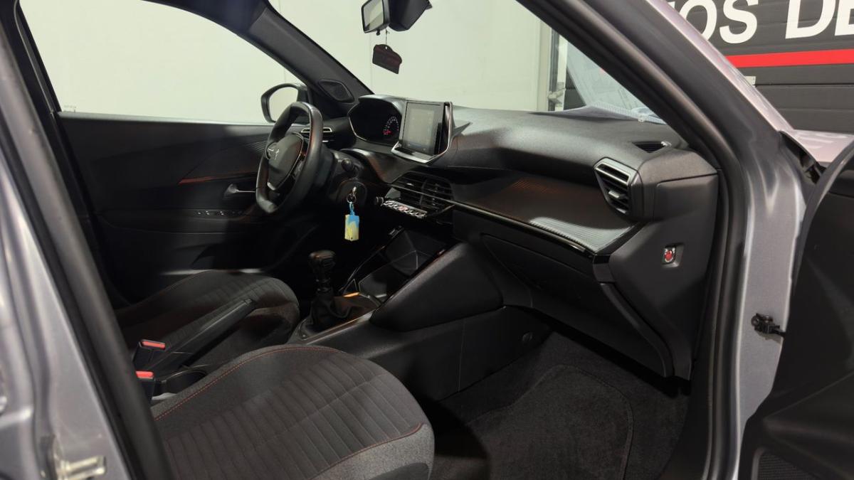 peugeot-2008-2023-gasolina-1199cc