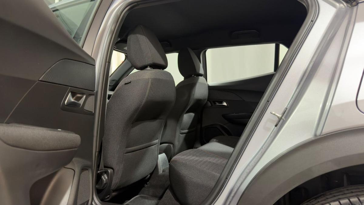 peugeot-2008-2023-gasolina-1199cc