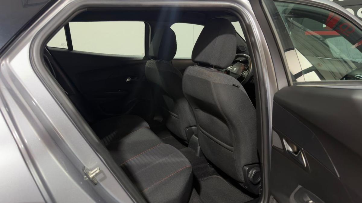peugeot-2008-2023-gasolina-1199cc