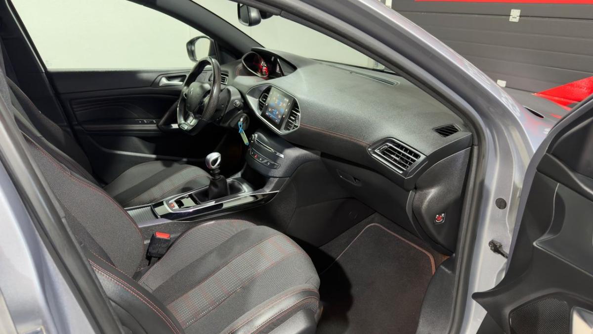 peugeot-308-2019-gasolina-1199cc