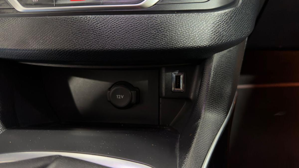 peugeot-308-2019-gasolina-1199cc