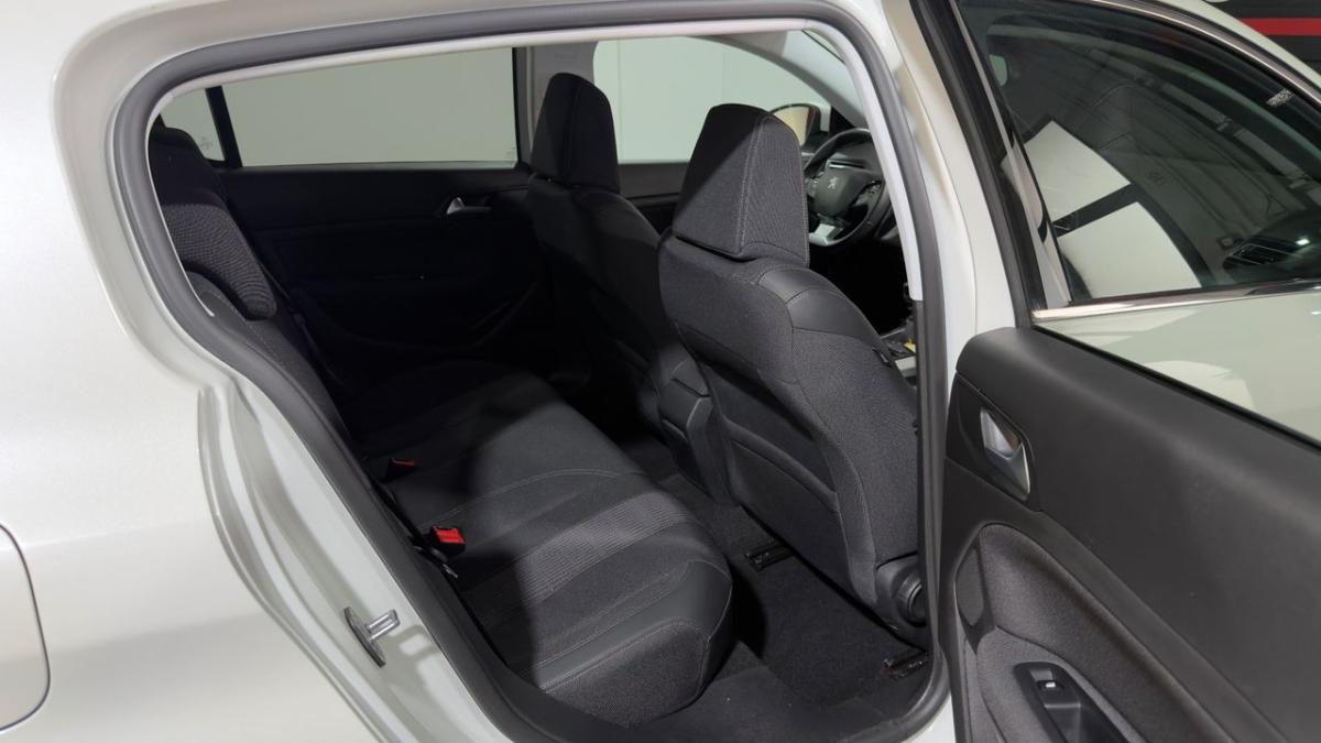 peugeot-308-2021-gasolina-1199cc