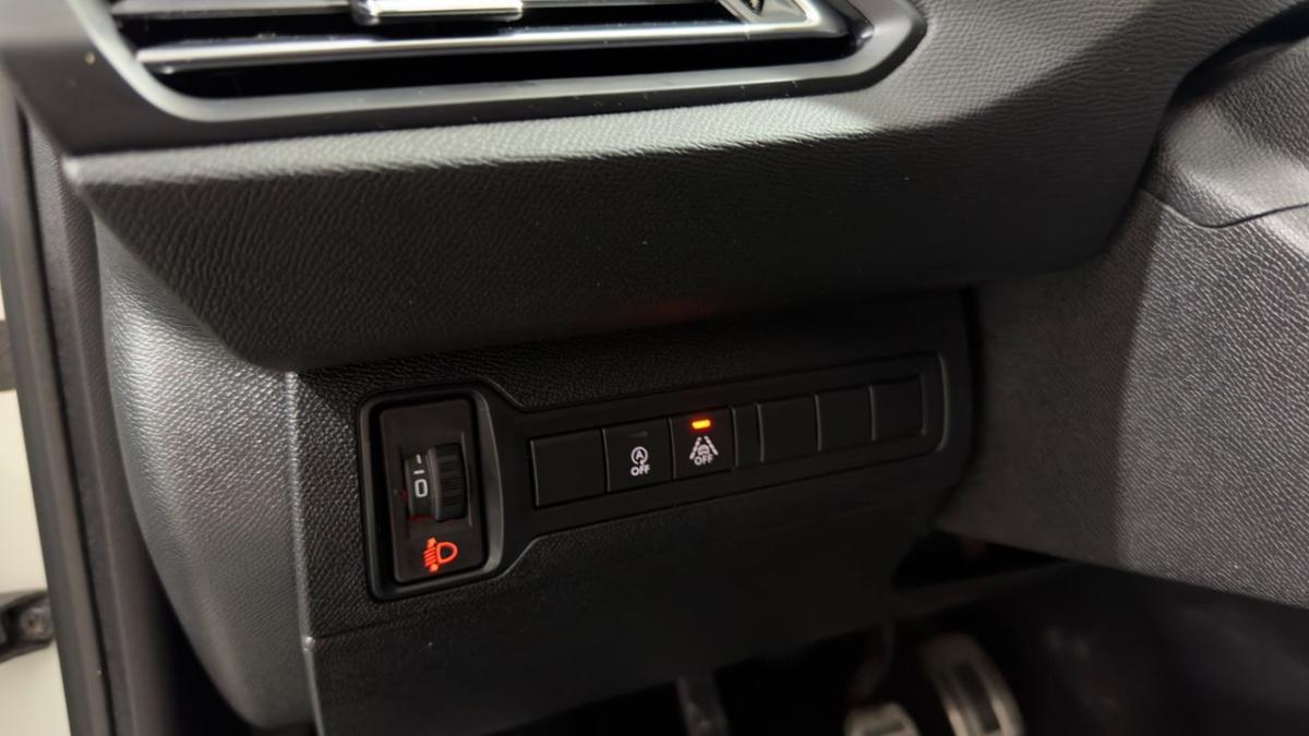 peugeot-308-2021-gasolina-1199cc