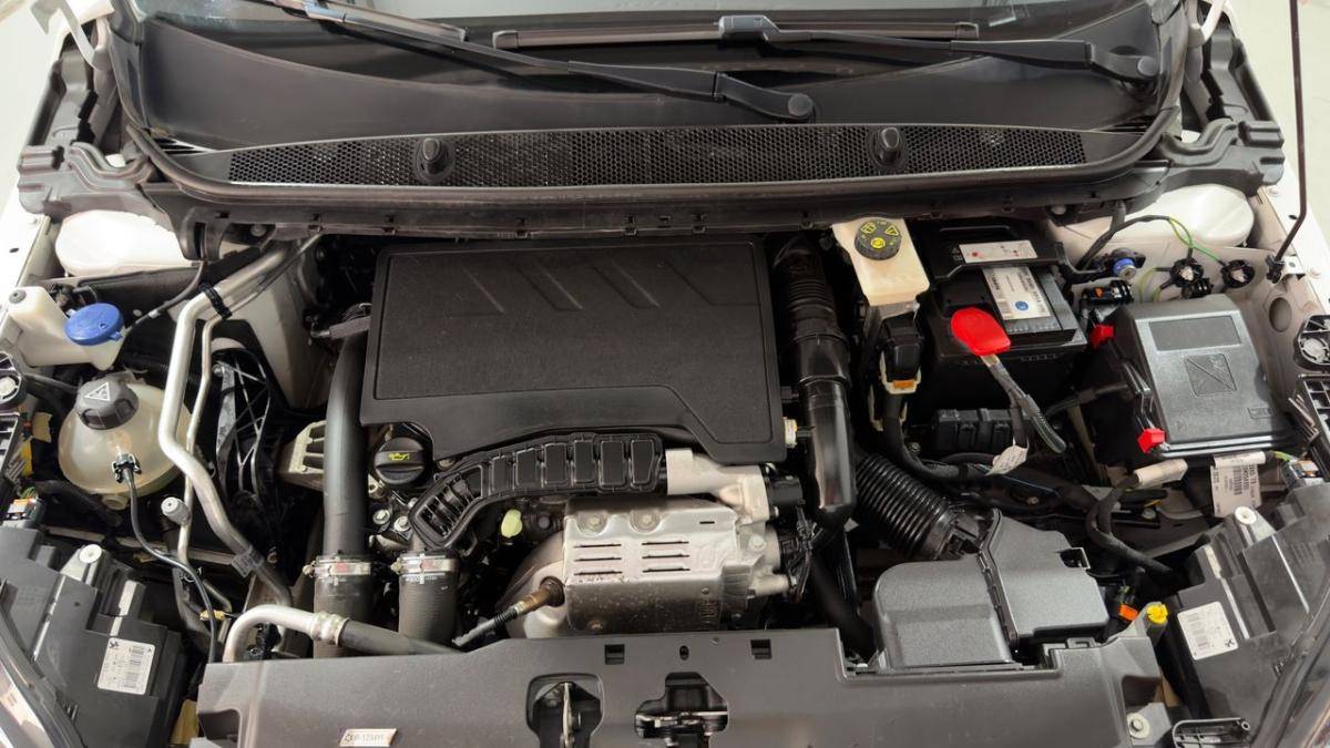 peugeot-308-2021-gasolina-1199cc