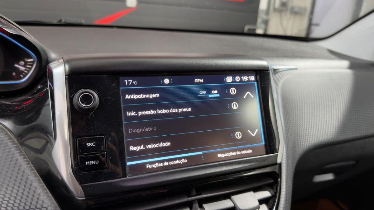 peugeot-2008-2018-diesel-1560cc