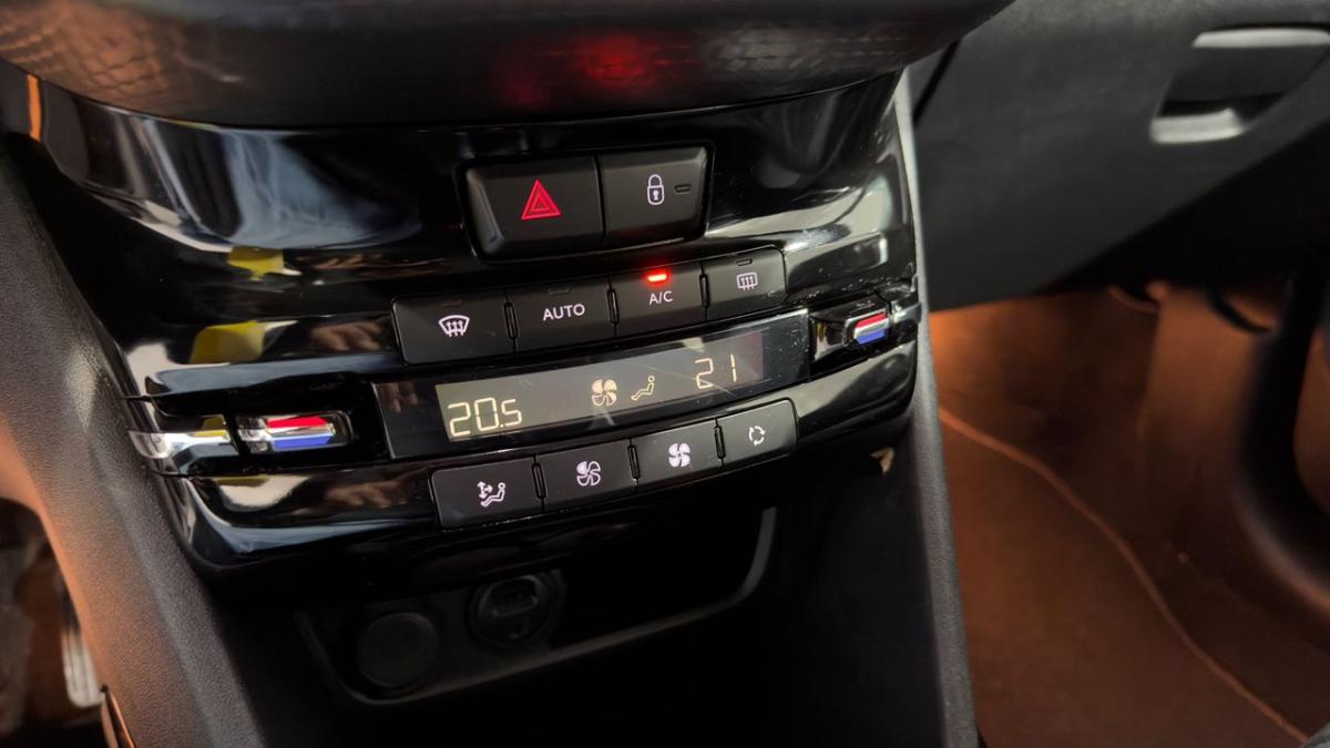 peugeot-2008-2018-diesel-1560cc
