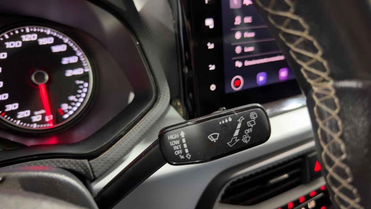 seat-arona-2022-gasolina-999cc