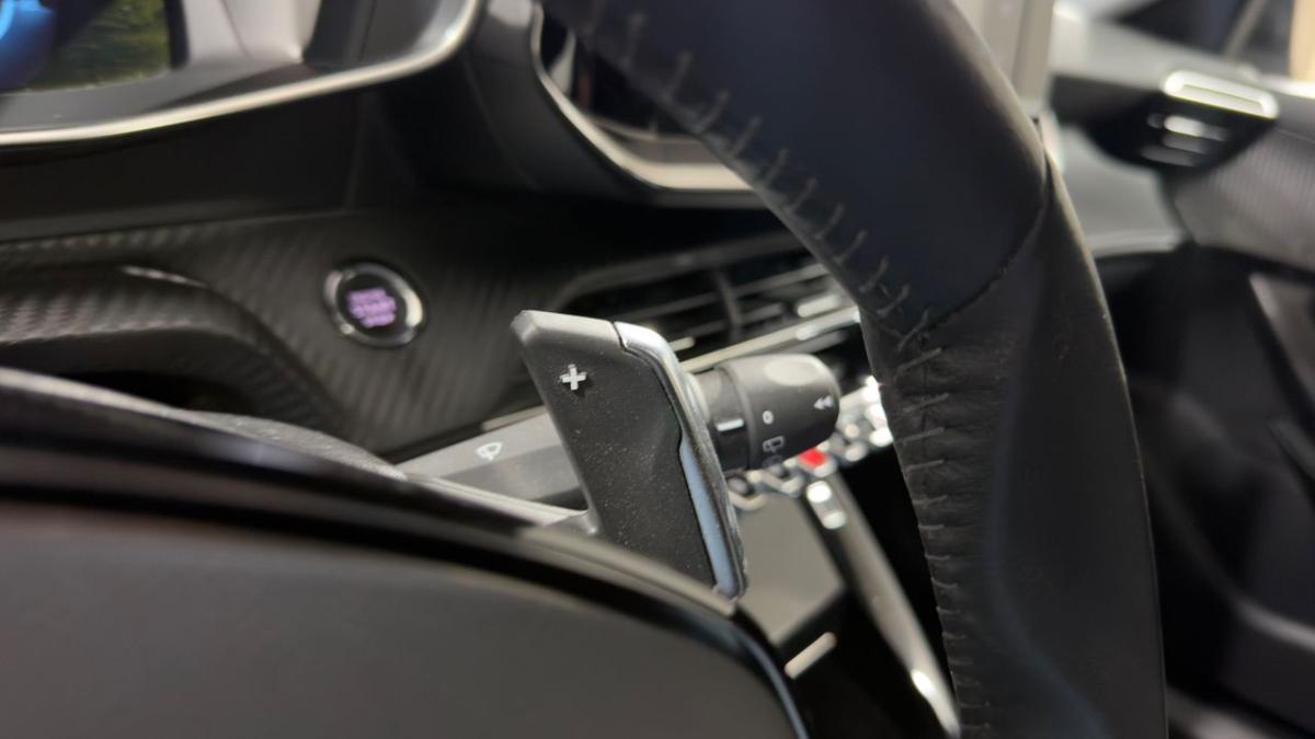 peugeot-2008-2022-gasolina-1199cc